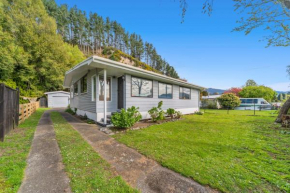 Gosling Cottage - Turangi Holiday Home